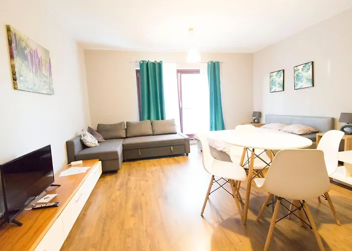 Happyestate - Just In Center Ul Krawiecka 3 *