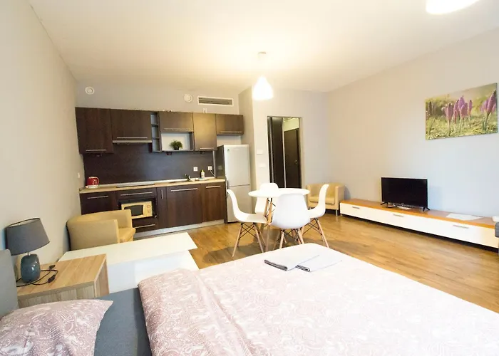 Happyestate - Just In Center Ul Krawiecka 3