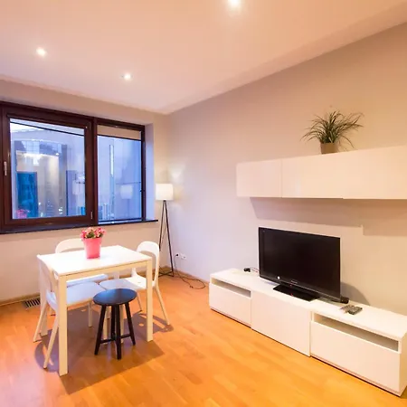 Happyestate - Just In Center Ul Krawiecka 3 ורוצלב