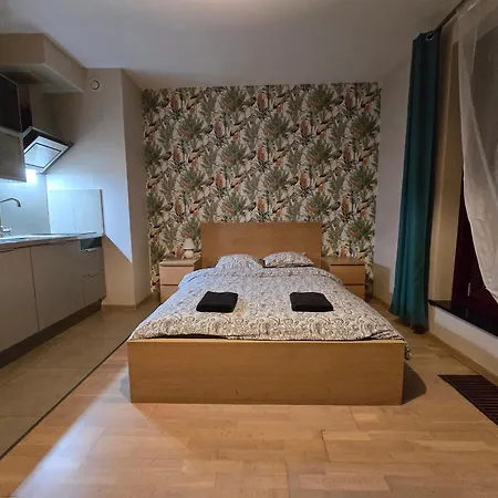 Happyestate - Just In Center Ul Krawiecka 3 ורוצלב